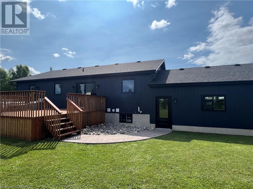 116 Patterson Parkway, Georgian Bluffs, Ontario  N0H 2T0 - Photo 3 - 40658919