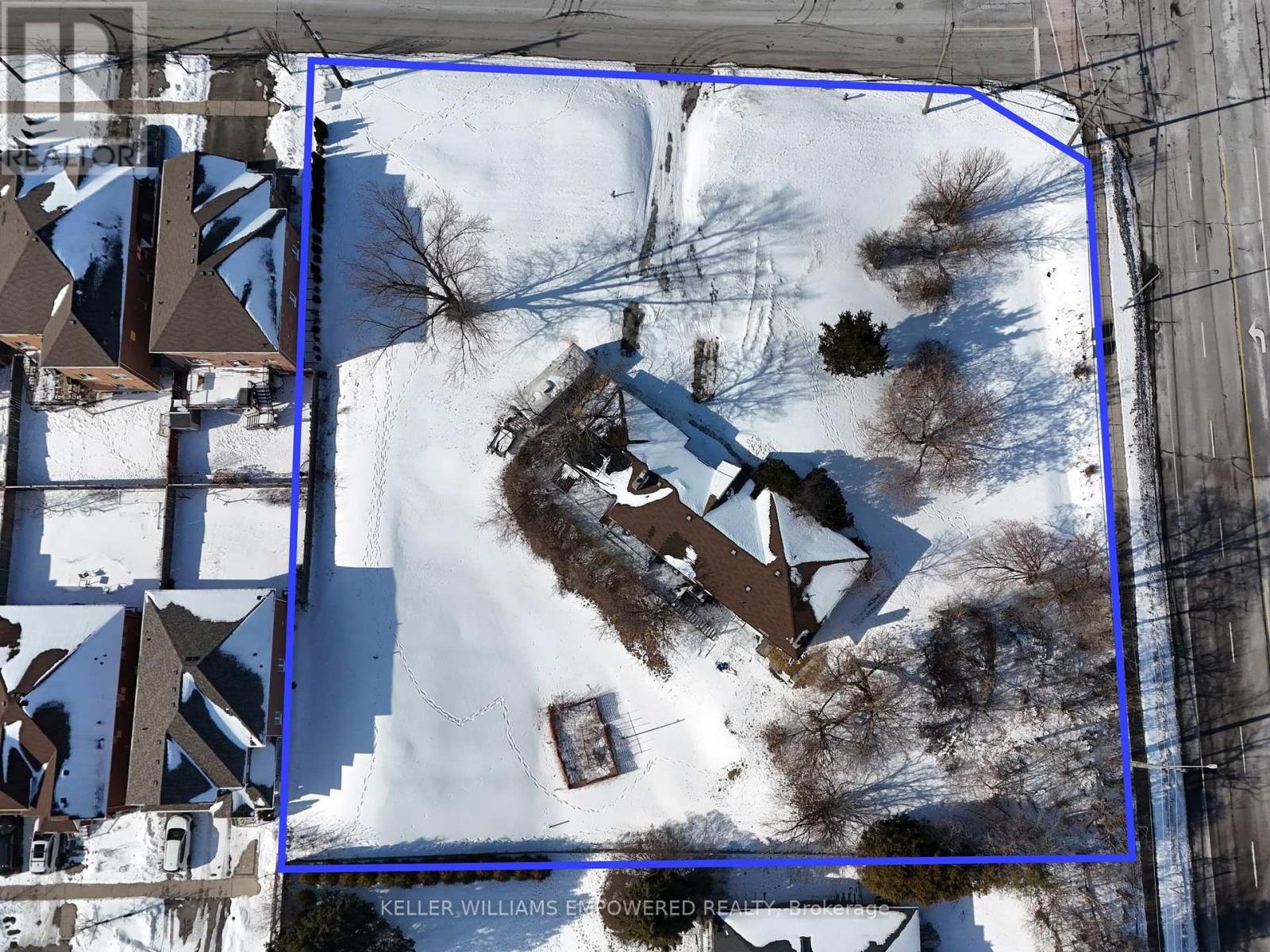 15 Colesbrook Road, Richmond Hill, Ontario  L4S 1K3 - Photo 6 - N9389902