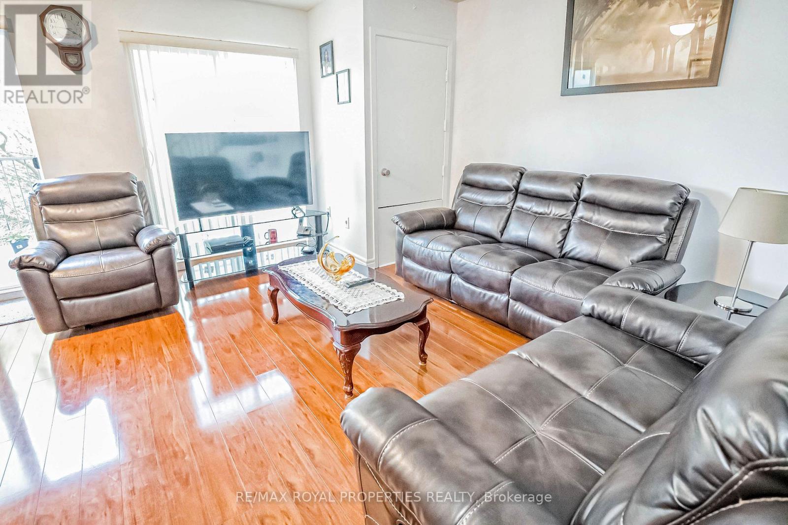 297 - 165 Cherokee Boulevard, Toronto, Ontario  M2J 4T7 - Photo 10 - C9389918