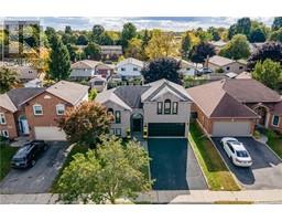 11 MAPLECREST Lane, brantford, Ontario