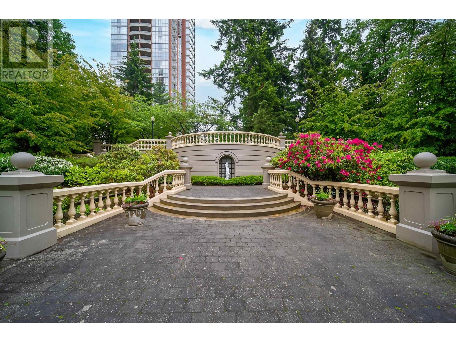 2101 7368 Sandborne Avenue, Burnaby, British Columbia  V3N 5C5 - Photo 5 - R2934245