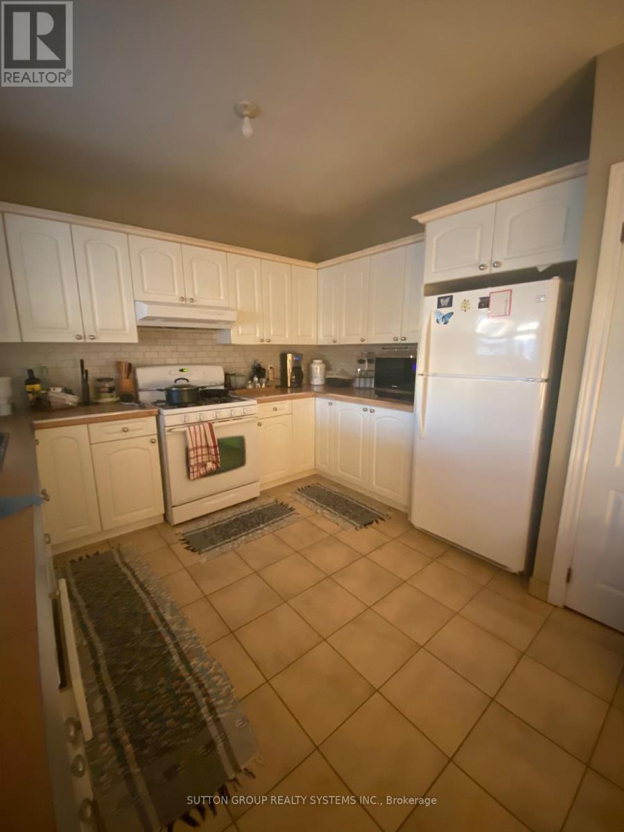 2nd Fl - 173 Blackthorn Avenue, Toronto (Weston-Pellam Park), Ontario  M6N 3H7 - Photo 9 - W9390148