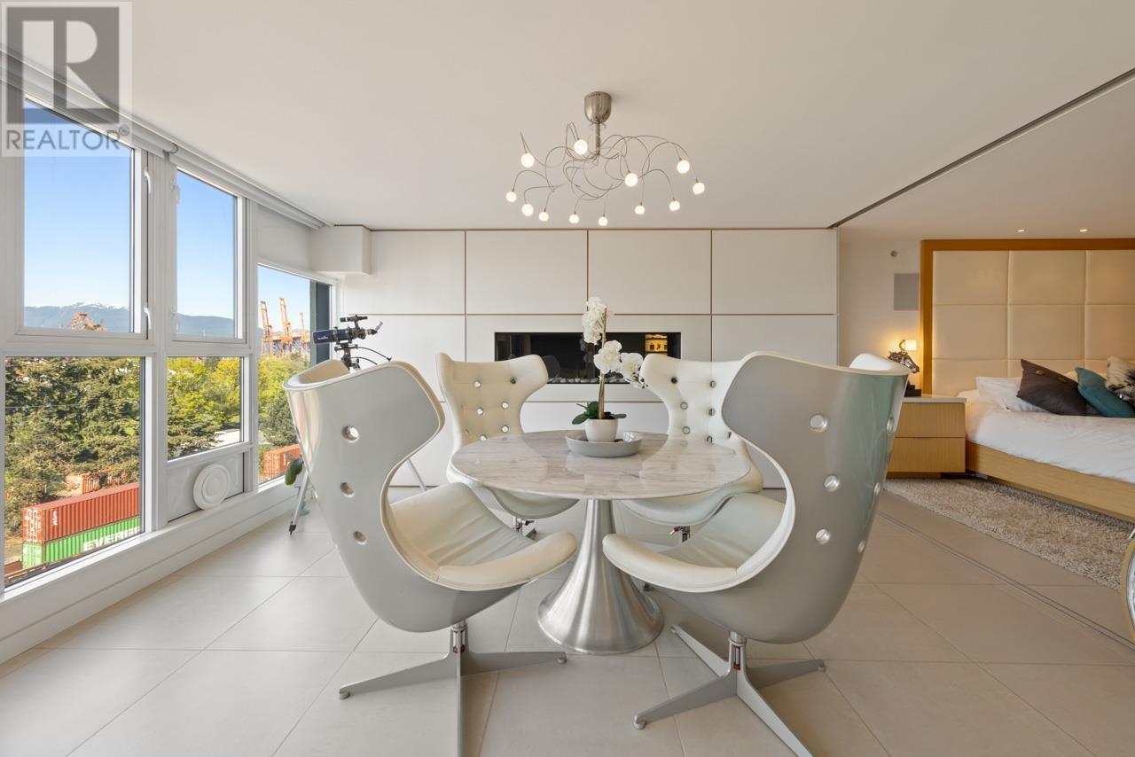 Listing Picture 10 of 37 : 708 27 ALEXANDER STREET, Vancouver / 溫哥華 - 魯藝地產 Yvonne Lu Group - MLS Medallion Club Member