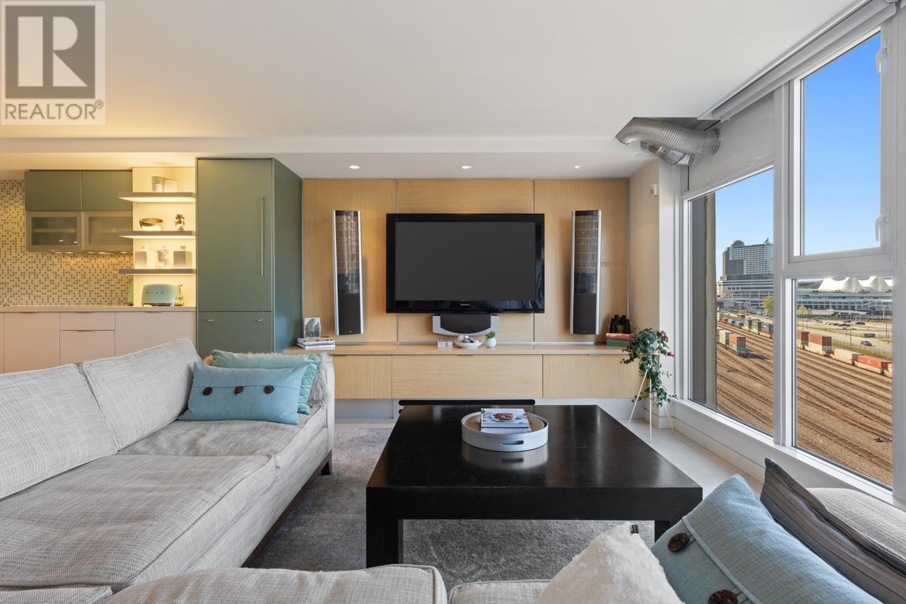 Listing Picture 12 of 37 : 708 27 ALEXANDER STREET, Vancouver / 溫哥華 - 魯藝地產 Yvonne Lu Group - MLS Medallion Club Member