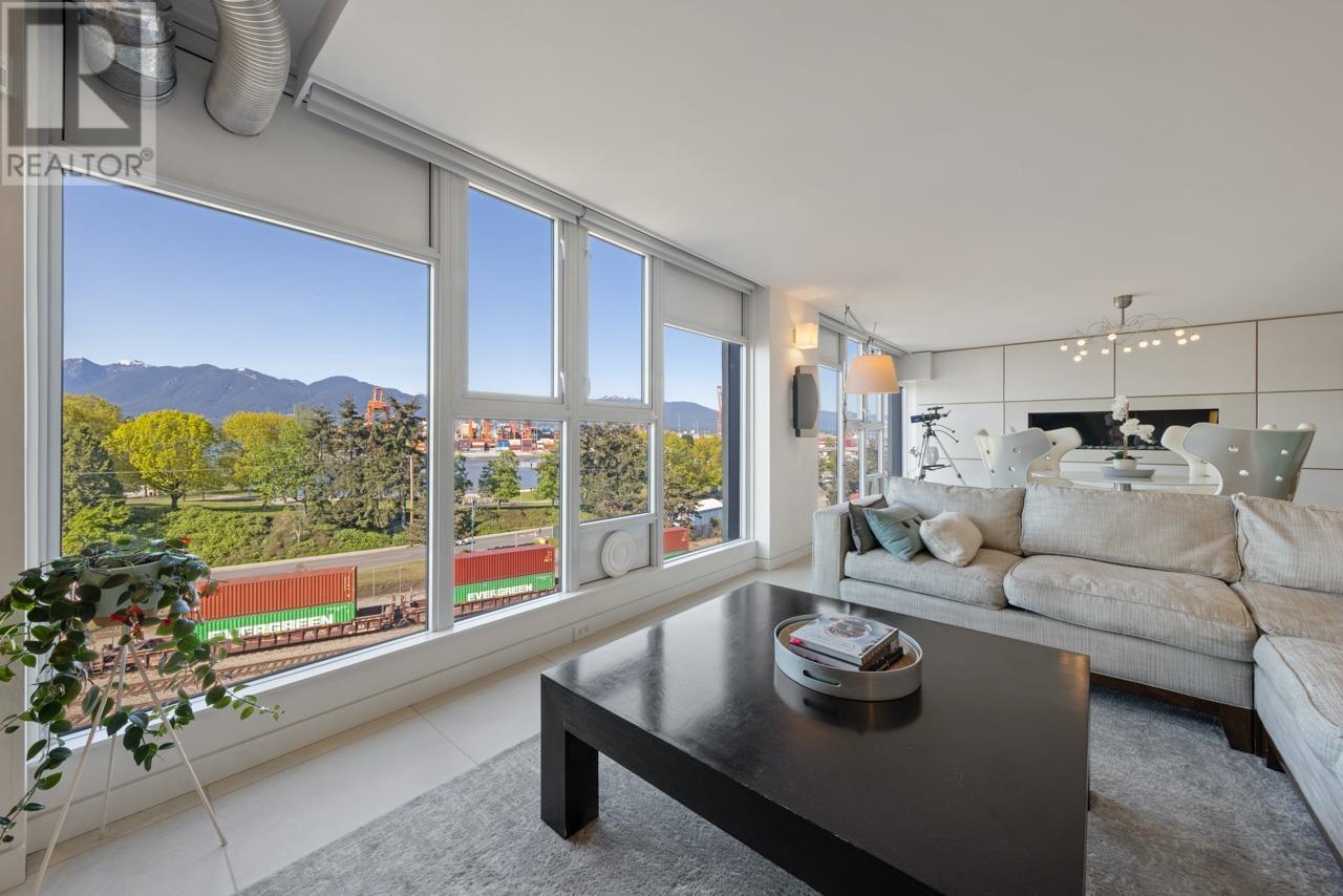 Listing Picture 14 of 37 : 708 27 ALEXANDER STREET, Vancouver / 溫哥華 - 魯藝地產 Yvonne Lu Group - MLS Medallion Club Member