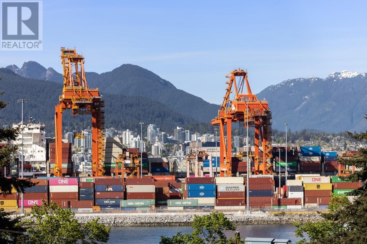 Listing Picture 34 of 37 : 708 27 ALEXANDER STREET, Vancouver / 溫哥華 - 魯藝地產 Yvonne Lu Group - MLS Medallion Club Member