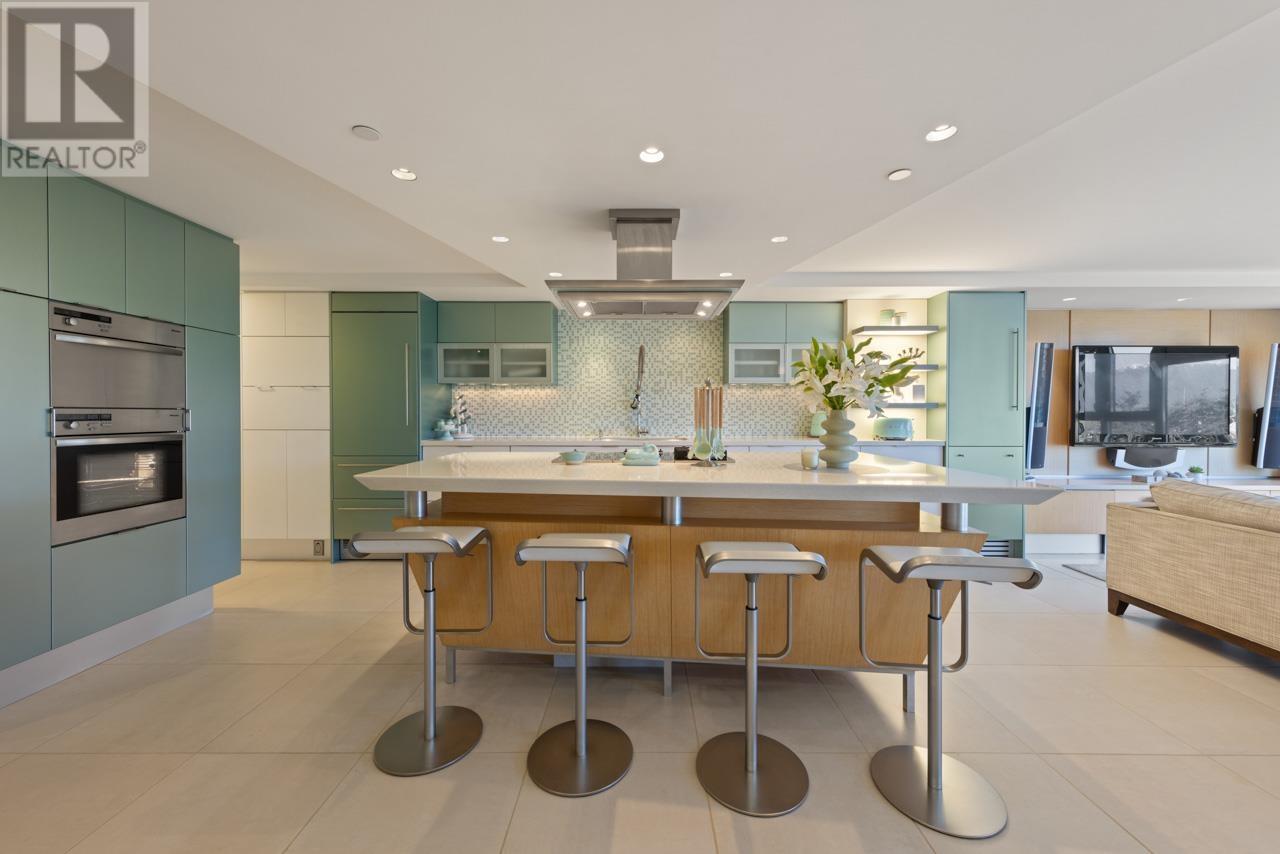 Listing Picture 6 of 37 : 708 27 ALEXANDER STREET, Vancouver / 溫哥華 - 魯藝地產 Yvonne Lu Group - MLS Medallion Club Member