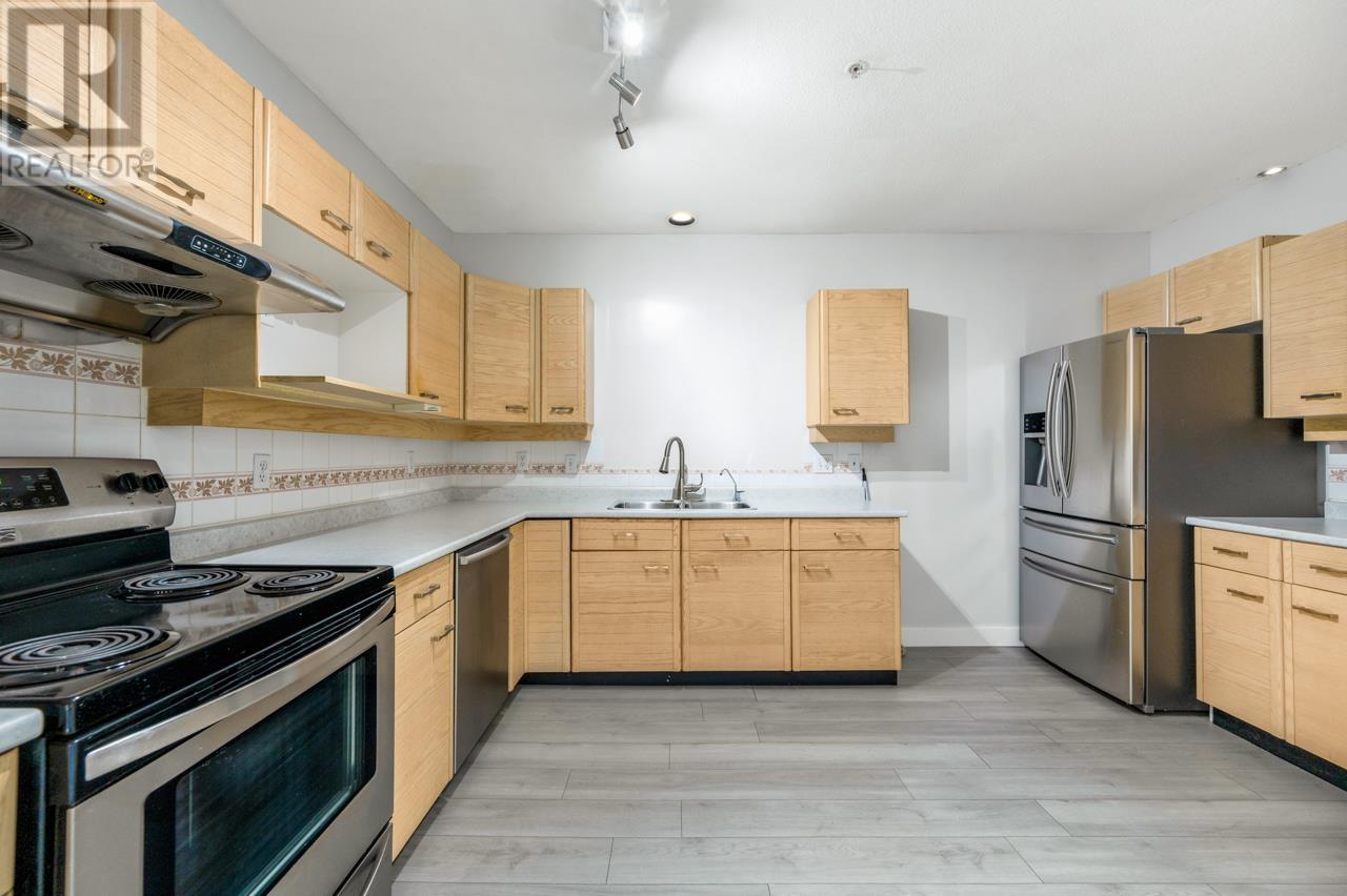 Listing Picture 6 of 25 : 40 6511 CHAMBORD PLACE, Vancouver / 溫哥華 - 魯藝地產 Yvonne Lu Group - MLS Medallion Club Member