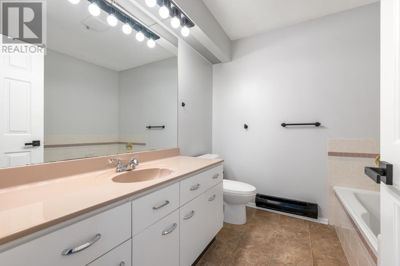 Listing Picture 11 of 25 : 40 6511 CHAMBORD PLACE, Vancouver / 溫哥華 - 魯藝地產 Yvonne Lu Group - MLS Medallion Club Member