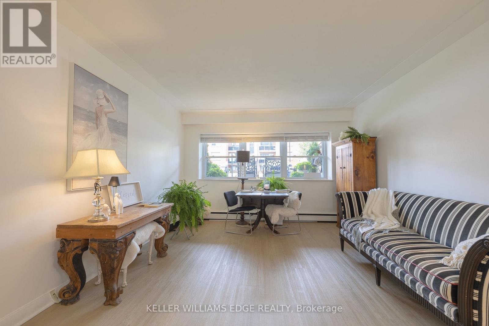 Property at 103 - 9 GRANT BOULEVARD image 4