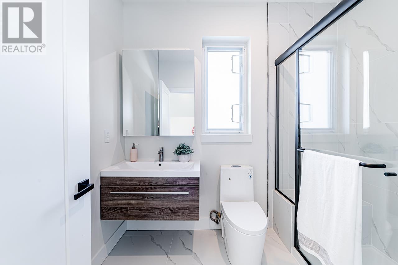 Listing Picture 35 of 40 : 1 2232 RENFREW STREET, Vancouver / 溫哥華 - 魯藝地產 Yvonne Lu Group - MLS Medallion Club Member