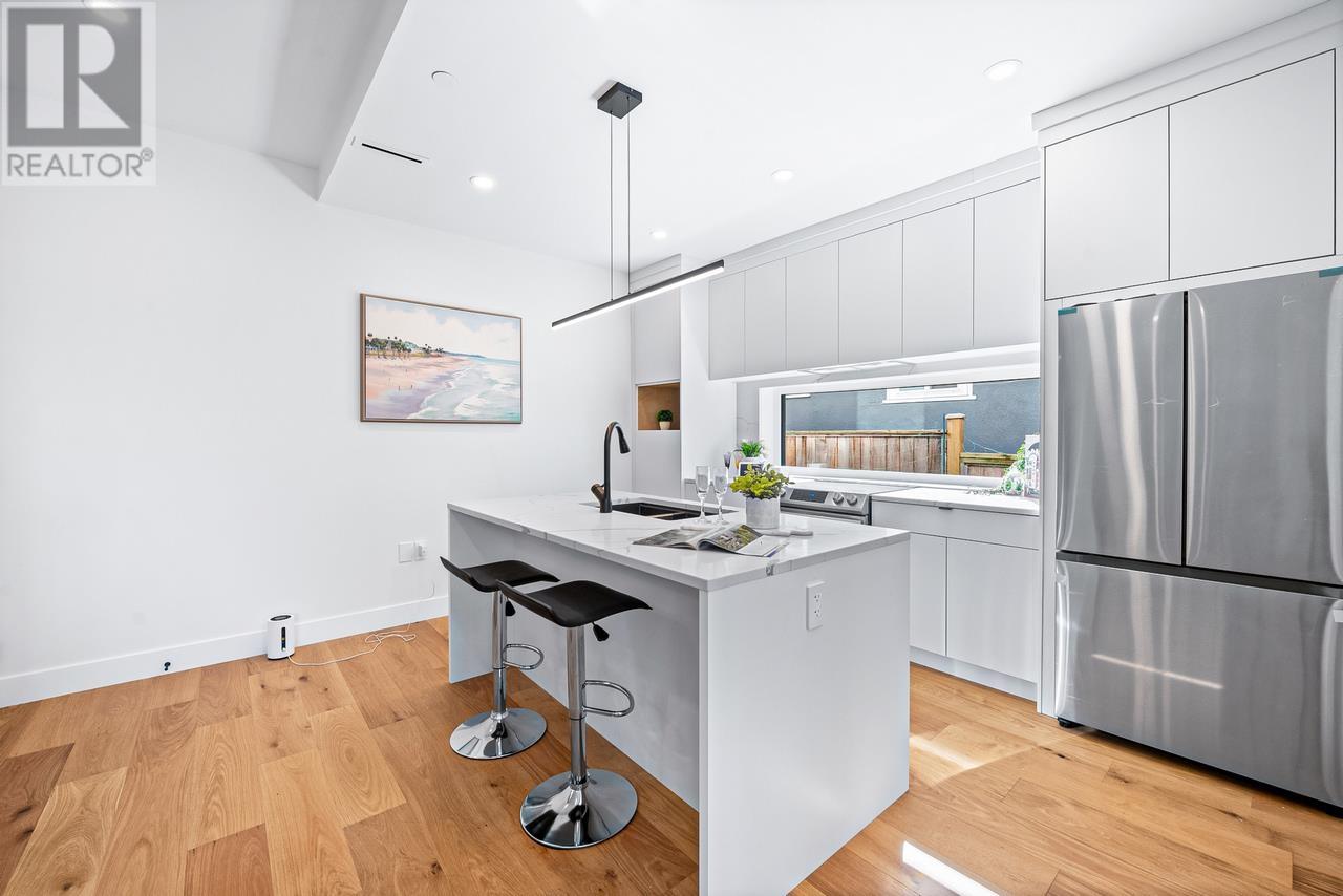 Listing Picture 11 of 40 : 1 2232 RENFREW STREET, Vancouver / 溫哥華 - 魯藝地產 Yvonne Lu Group - MLS Medallion Club Member