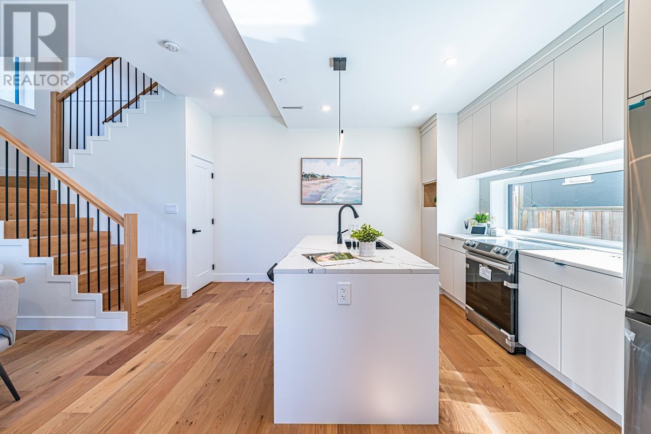 Listing Picture 10 of 40 : 1 2232 RENFREW STREET, Vancouver / 溫哥華 - 魯藝地產 Yvonne Lu Group - MLS Medallion Club Member