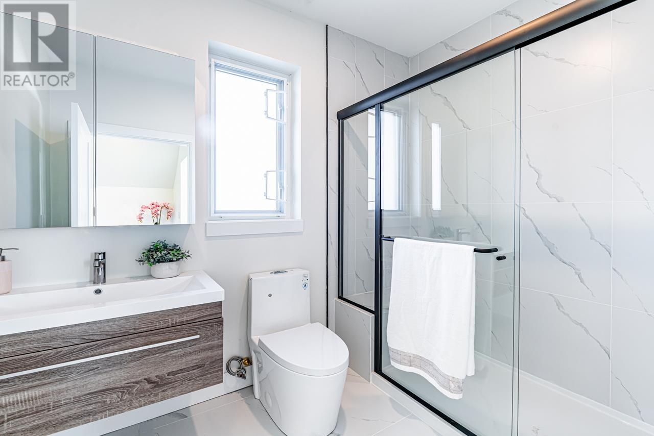 Listing Picture 36 of 40 : 1 2232 RENFREW STREET, Vancouver / 溫哥華 - 魯藝地產 Yvonne Lu Group - MLS Medallion Club Member