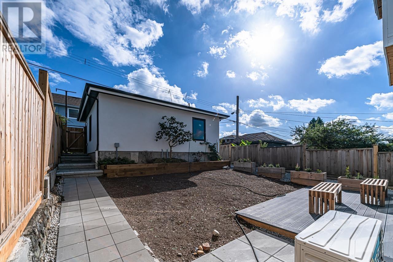 Listing Picture 5 of 40 : 1 2232 RENFREW STREET, Vancouver / 溫哥華 - 魯藝地產 Yvonne Lu Group - MLS Medallion Club Member