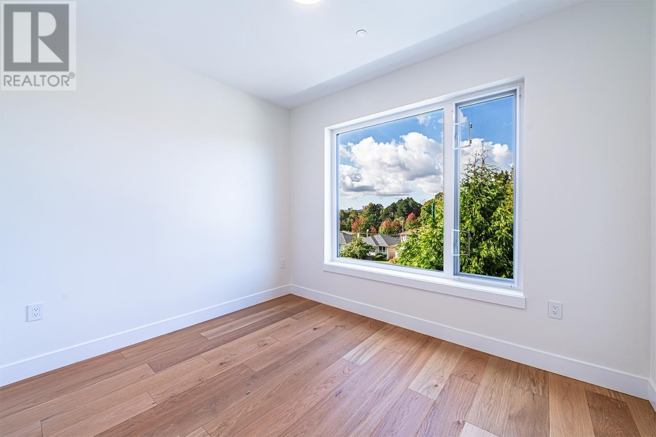 Listing Picture 24 of 40 : 2 2232 RENFREW STREET, Vancouver / 溫哥華 - 魯藝地產 Yvonne Lu Group - MLS Medallion Club Member