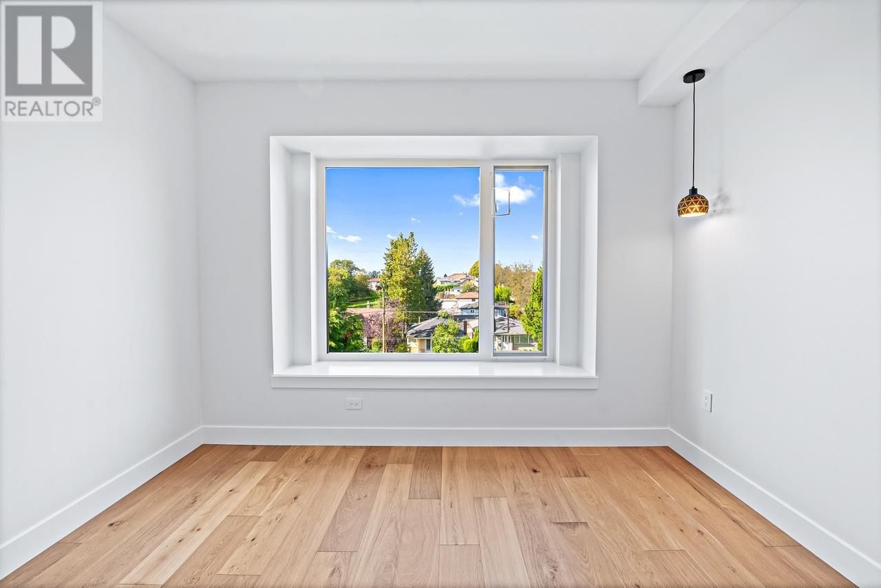 Listing Picture 28 of 40 : 2 2232 RENFREW STREET, Vancouver / 溫哥華 - 魯藝地產 Yvonne Lu Group - MLS Medallion Club Member