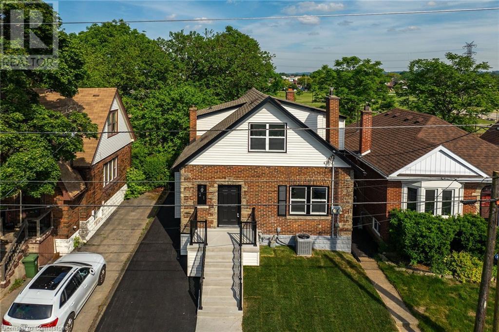 21 WEIR Street S, hamilton, Ontario