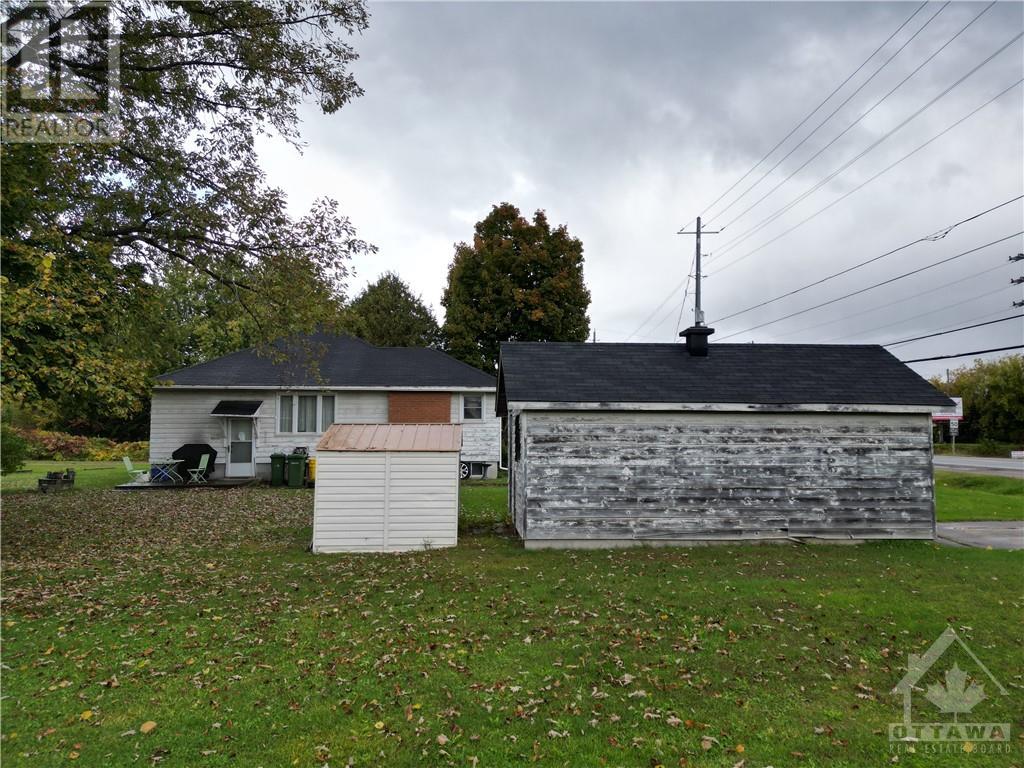 1116 Pembroke Street E, Pembroke, Ontario  K8A 7R5 - Photo 14 - 1415941