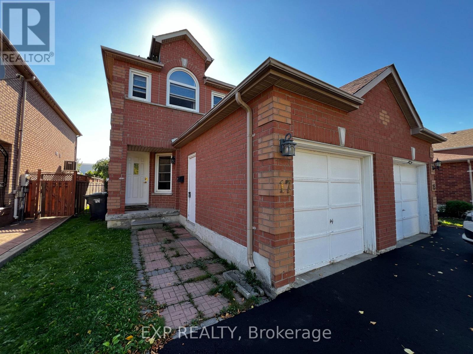 17 CARUSO DRIVE, brampton (fletcher's west), Ontario