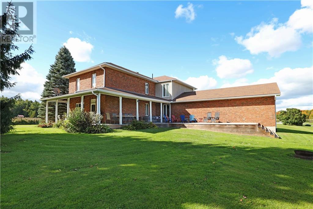 704 Cliffard Side Road, Renfrew, Ontario  K7V 3Z4 - Photo 2 - 1415852