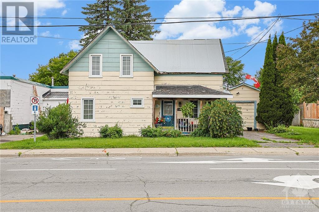 158 Ottawa Street, Almonte, Ontario  K0A 1A0 - Photo 1 - 1415978