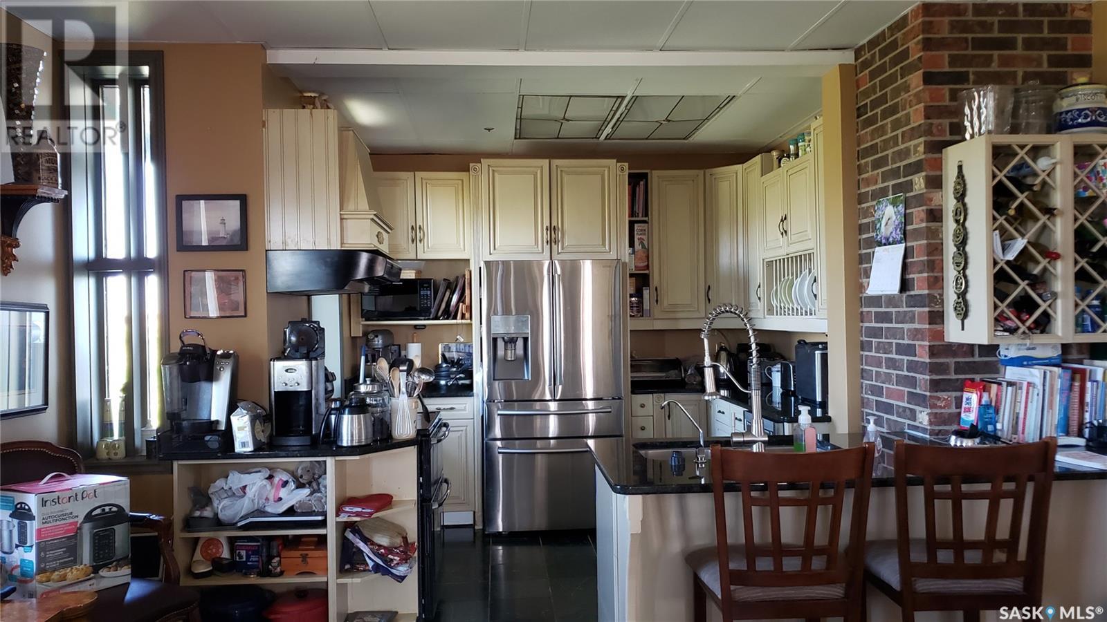 700 Main Street E, Gravelbourg, Saskatchewan  S0H 1X0 - Photo 8 - SK985772