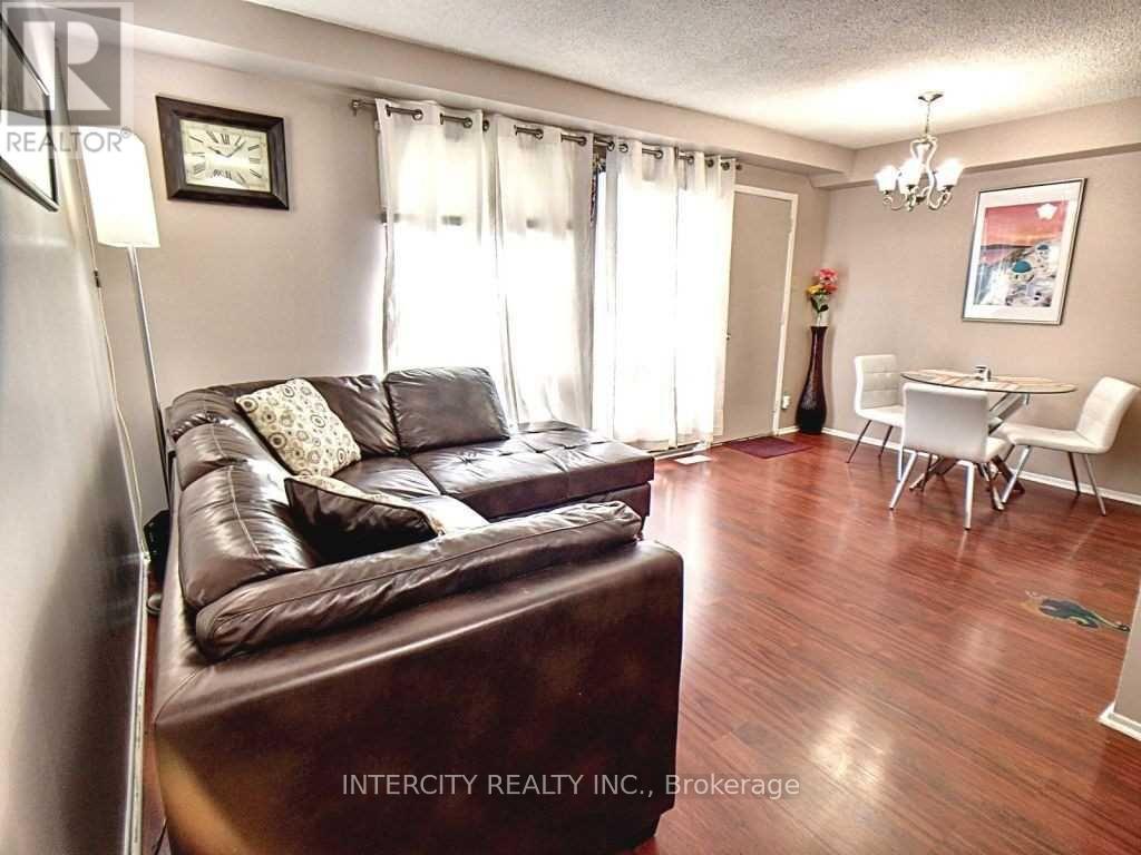 206 - 24 Woody Vine Way, Toronto, Ontario  M2J 4H3 - Photo 2 - C9390773