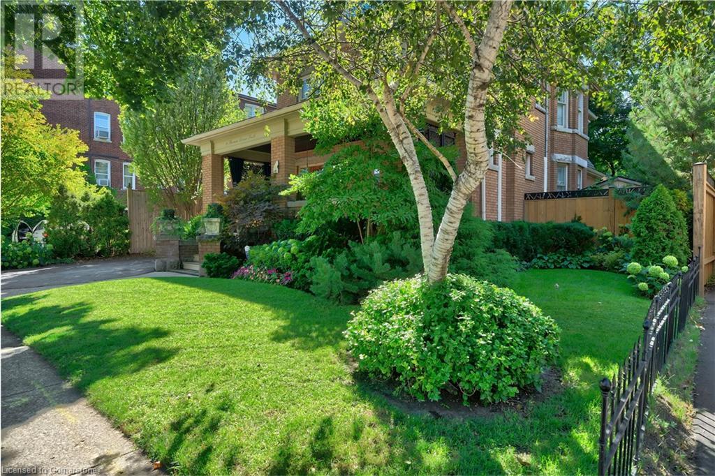 98 Sherman Avenue S, Hamilton, Ontario  L8M 2P7 - Photo 2 - XH4199958