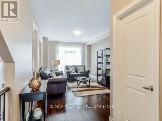 131 Hansard Drive, Vaughan, Ontario  L4H 0V8 - Photo 4 - N9390903