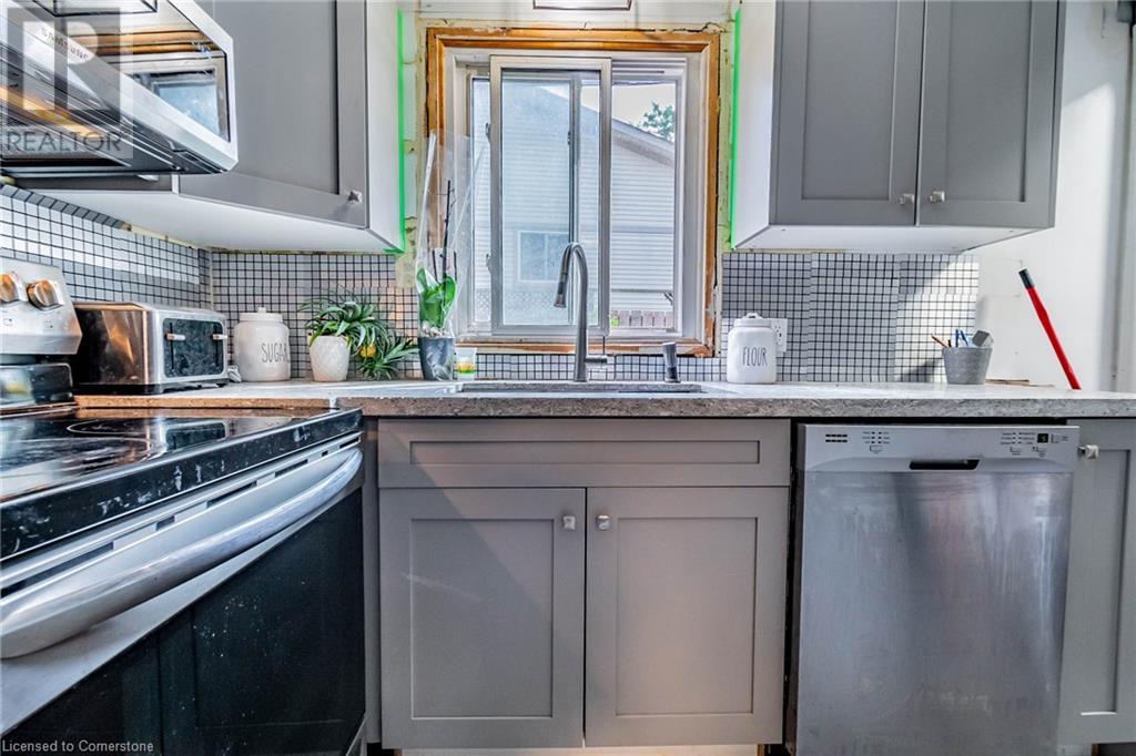 2 1/2 Leaside Drive, St. Catharines, Ontario  L2M 4G5 - Photo 10 - 40661356