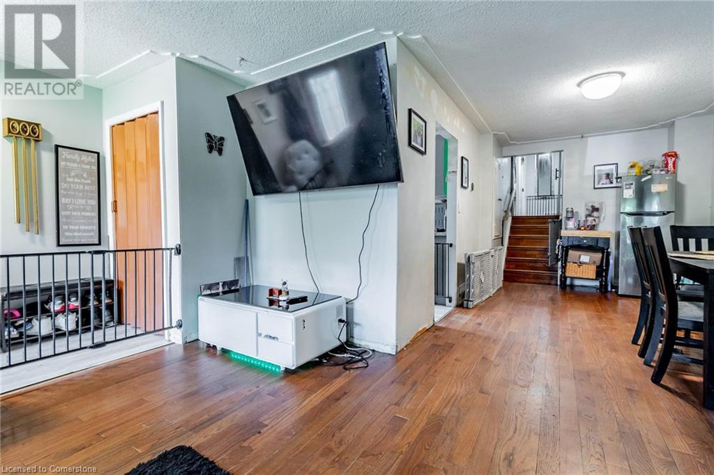 2 1/2 Leaside Drive, St. Catharines, Ontario  L2M 4G5 - Photo 8 - 40661356