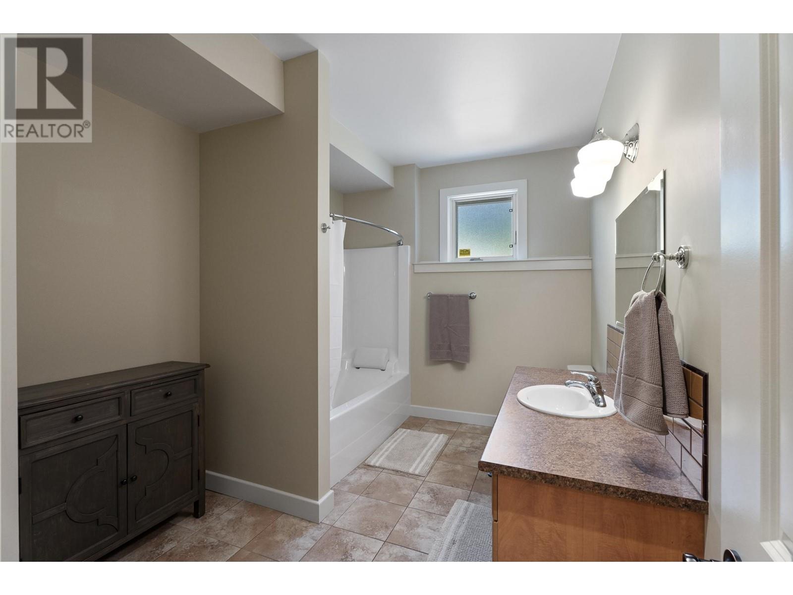 1400 Sun Rivers Drive, Kamloops, British Columbia  V2H 0A2 - Photo 68 - 181336