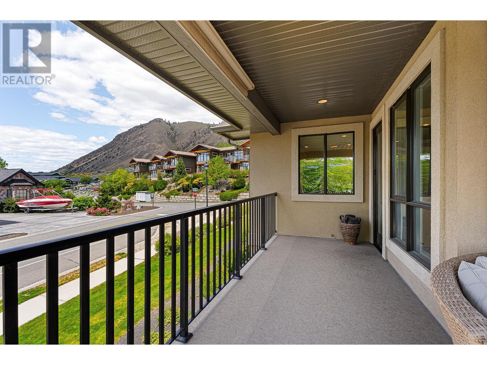 1400 Sun Rivers  Drive, Kamloops, British Columbia  V2H 0A2 - Photo 72 - 181336