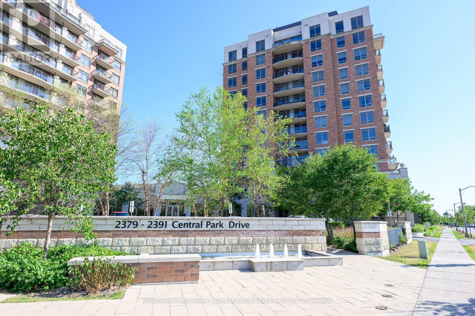 1110 - 2391 CENTRAL PARK DRIVE, Oakville, Ontario