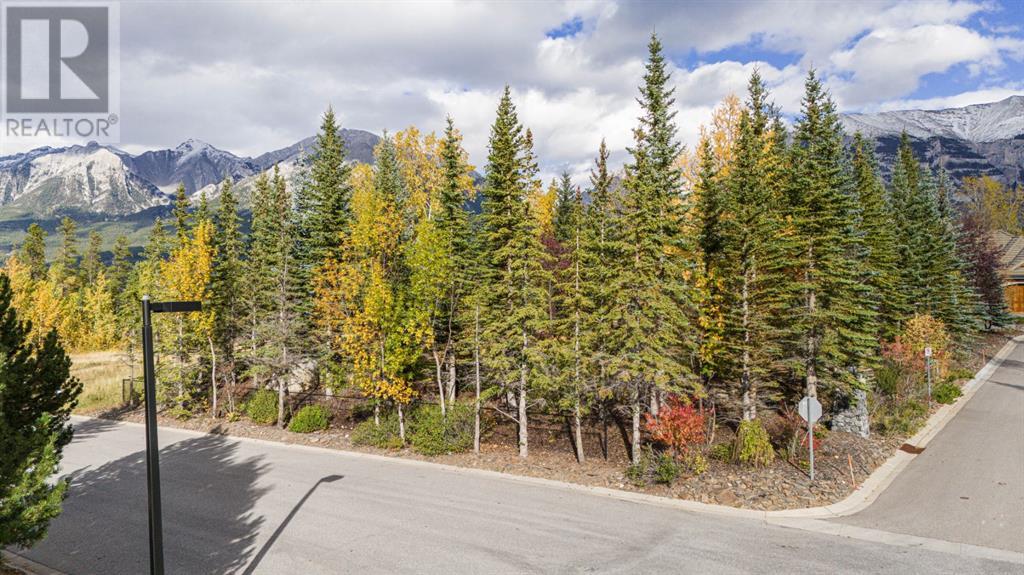 179, 10 Walker, Canmore, Alberta