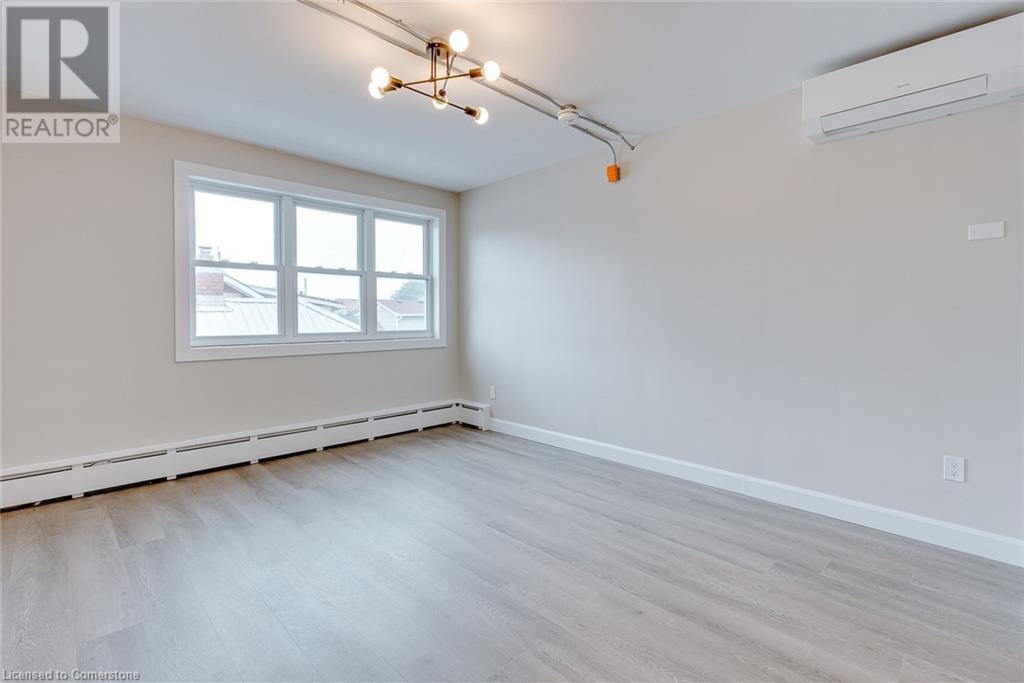 642 Hamilton Road Unit# 10, London, Ontario  N5Z 1S9 - Photo 2 - 40661351