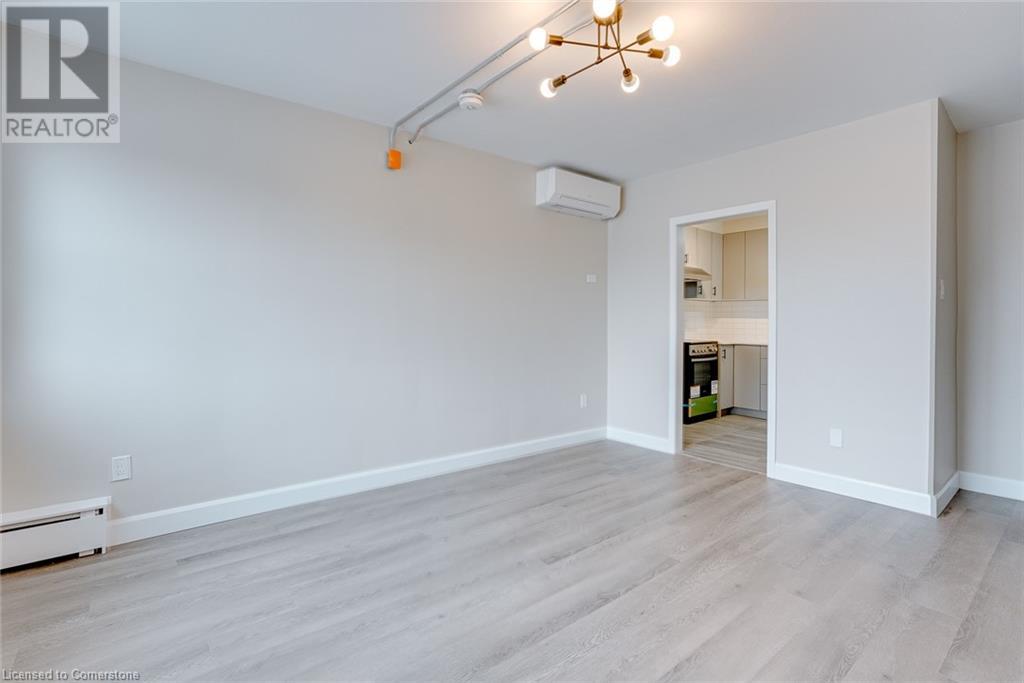 642 Hamilton Road Unit# 10, London, Ontario  N5Z 1S9 - Photo 3 - 40661351