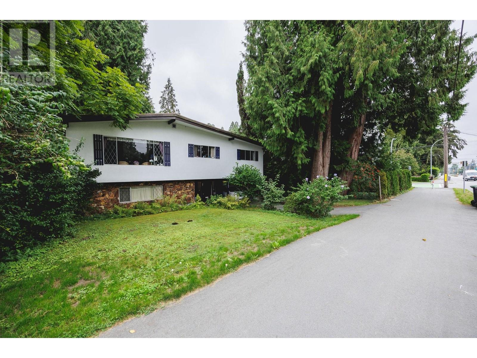 1344 Prairie Avenue, Port Coquitlam, British Columbia  V3B 1T1 - Photo 2 - R2934619