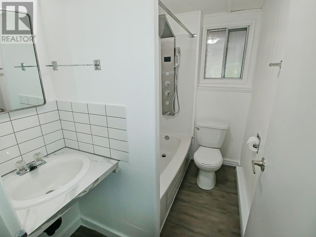 1129 Mountainview Road, Clearwater, British Columbia  V0E 1N1 - Photo 19 - 177965