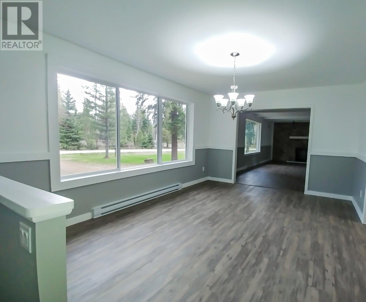 1129 Mountainview Road, Clearwater, British Columbia  V0E 1N1 - Photo 12 - 177965