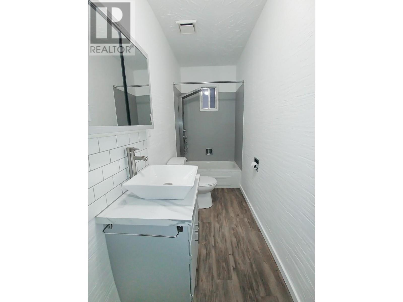 1129 Mountainview Road, Clearwater, British Columbia  V0E 1N1 - Photo 21 - 177965