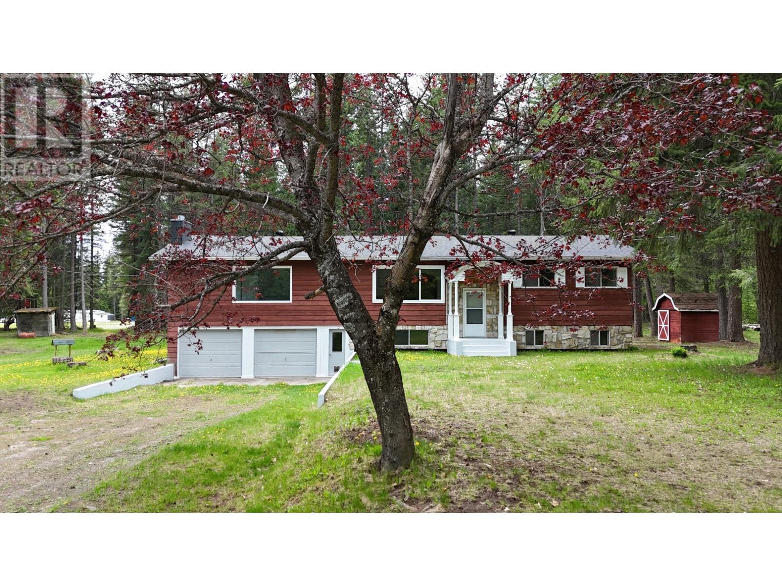 1129 Mountainview Road, Clearwater, British Columbia  V0E 1N1 - Photo 4 - 177965