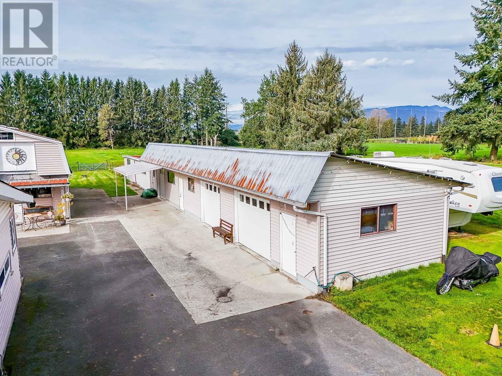 13359 Harris Road, Pitt Meadows, British Columbia  V3Y 2T3 - Photo 14 - R2933798