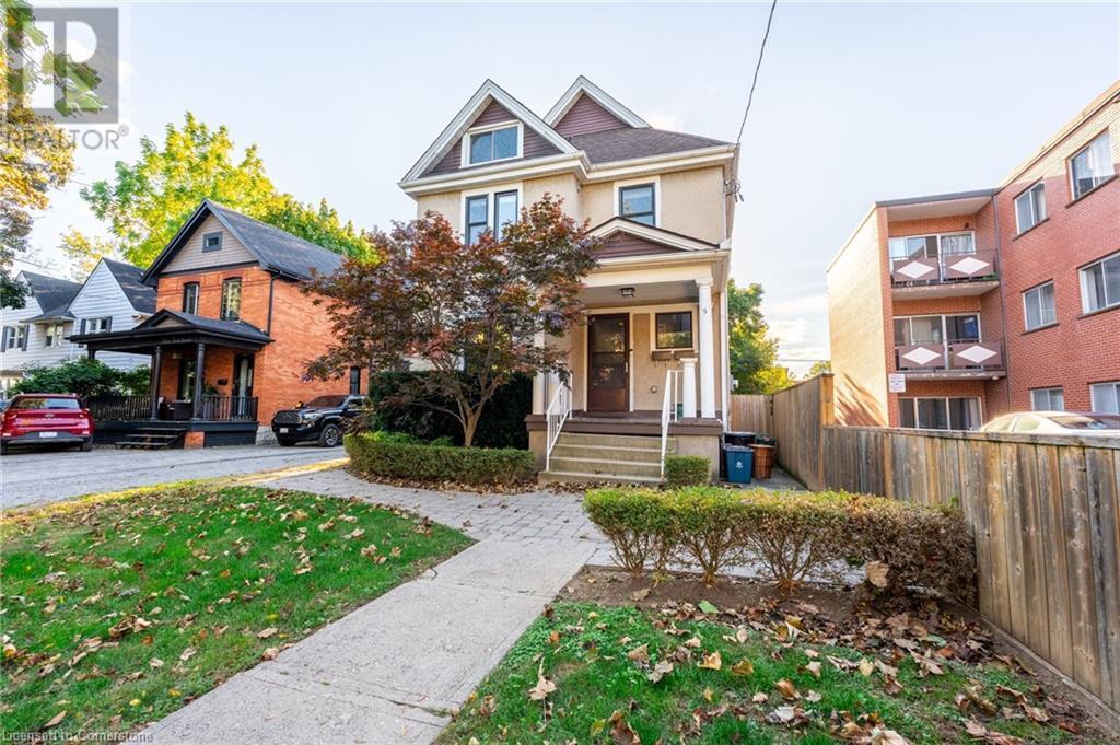 Property at 5 YORK Street image 2