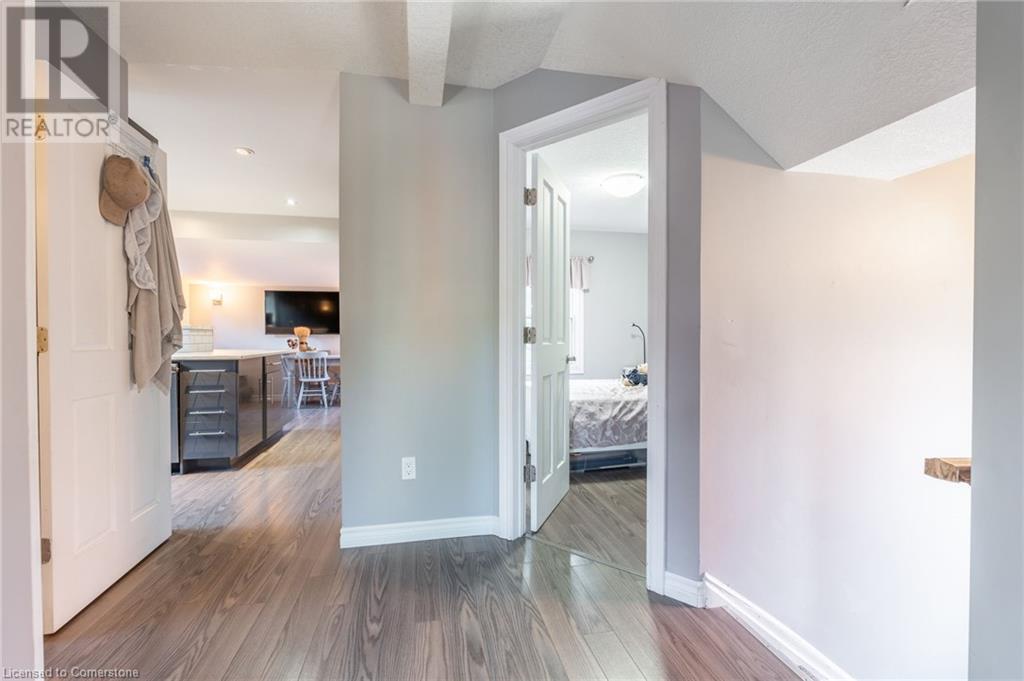 5 York Street, St. Catharines, Ontario  L2R 6B7 - Photo 7 - 40659885