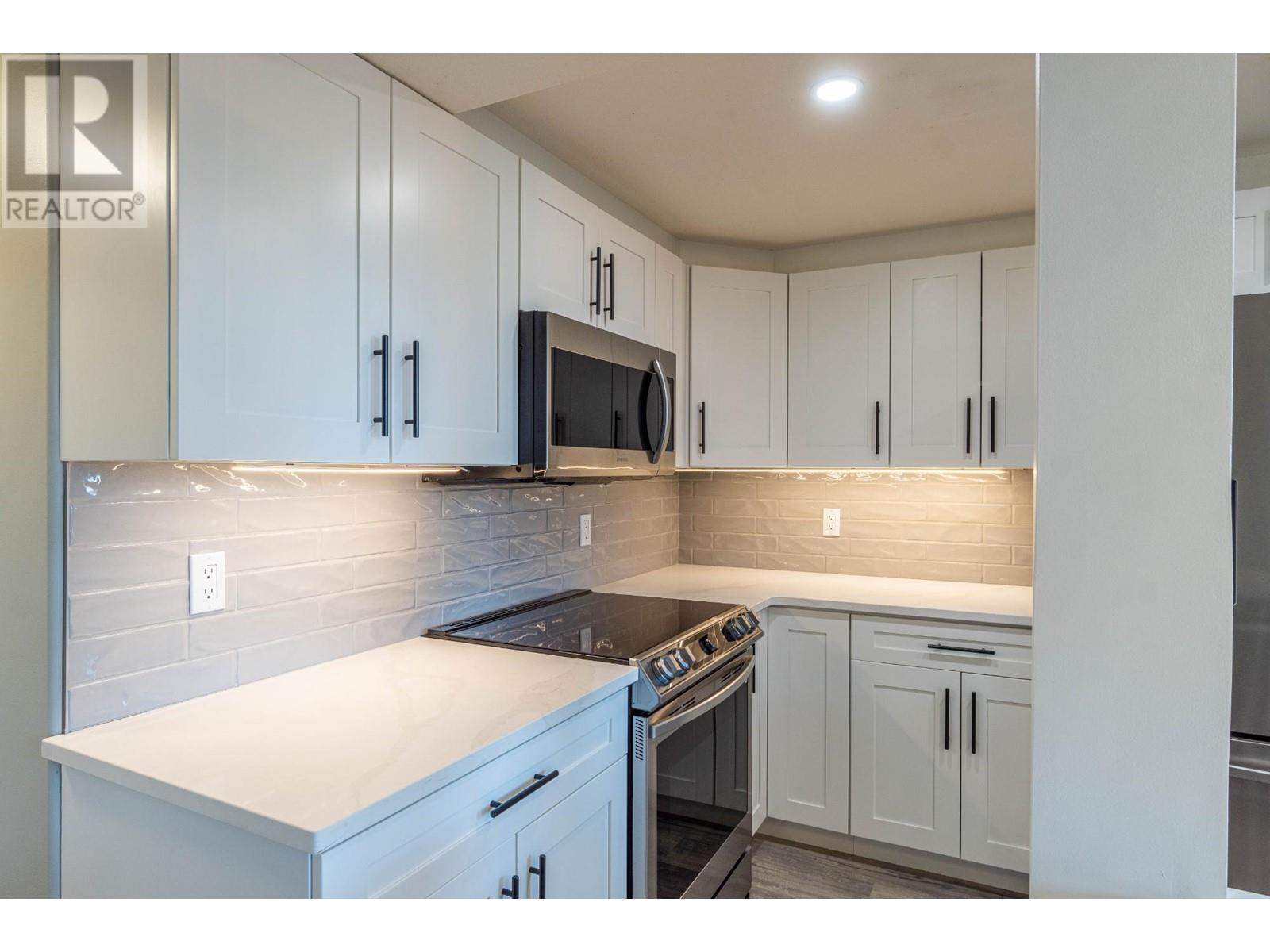 728 Chaparral Place, Kamloops, British Columbia  V2C 5W4 - Photo 10 - 181344