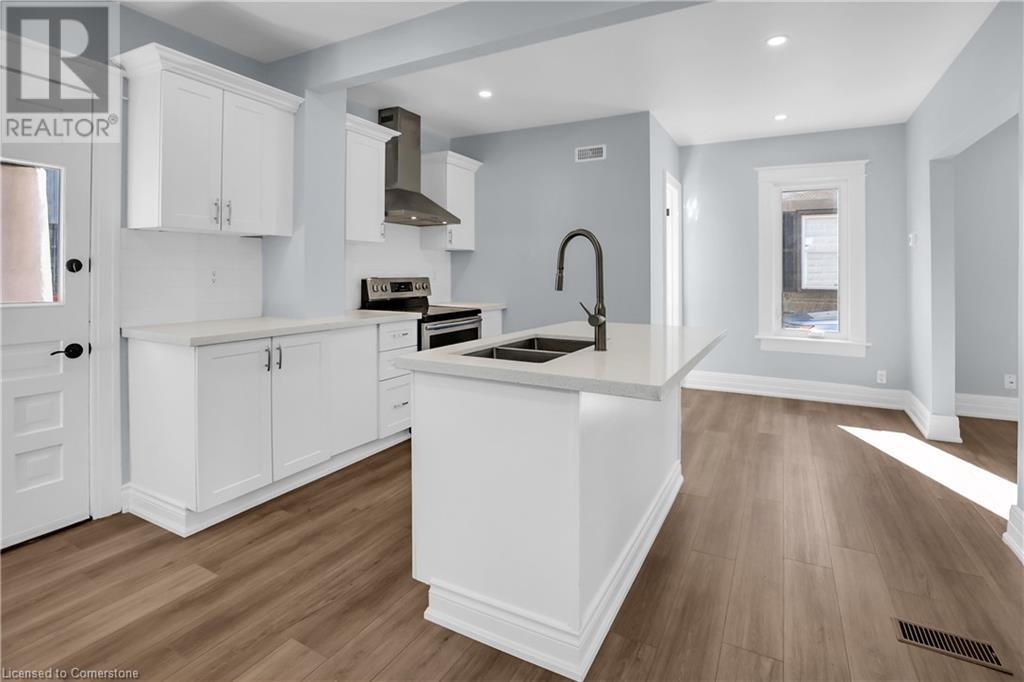 2 Berryman Avenue, St. Catharines, Ontario  L2R 3W9 - Photo 6 - 40661009