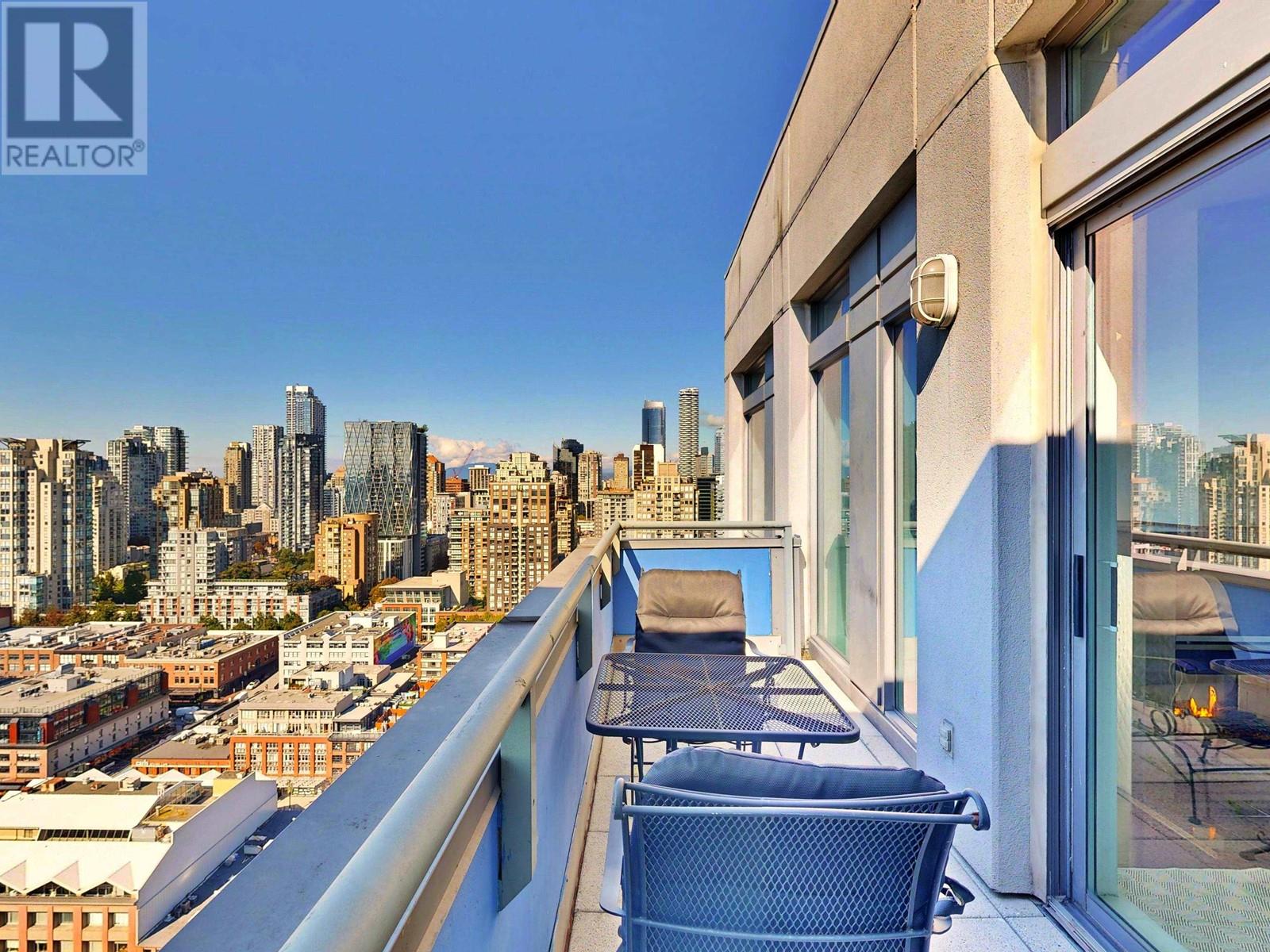 Listing Picture 11 of 40 : 3301 1008 CAMBIE STREET, Vancouver / 溫哥華 - 魯藝地產 Yvonne Lu Group - MLS Medallion Club Member