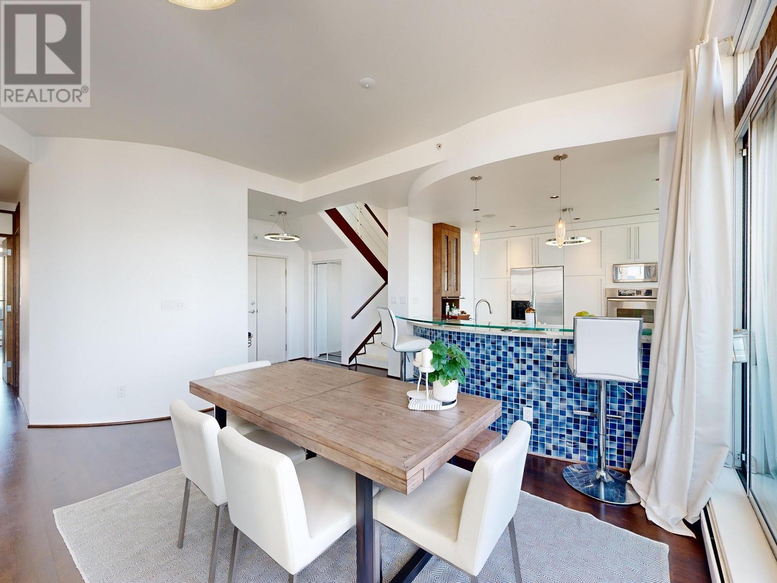 Listing Picture 10 of 40 : 3301 1008 CAMBIE STREET, Vancouver / 溫哥華 - 魯藝地產 Yvonne Lu Group - MLS Medallion Club Member